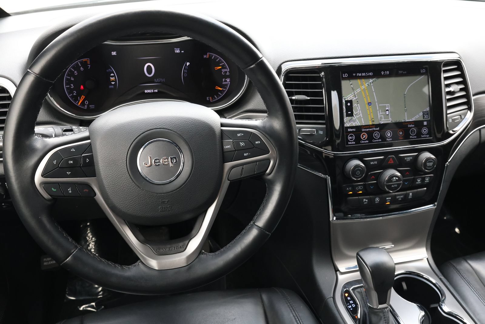 Used 2022 Jeep Grand Cherokee Limited AWD/4WD image 17