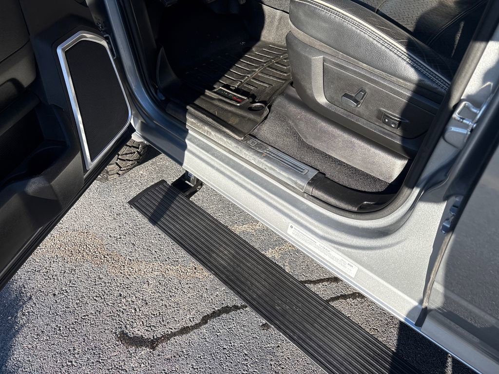 Used 2020 RAM 3500 Laramie image 15