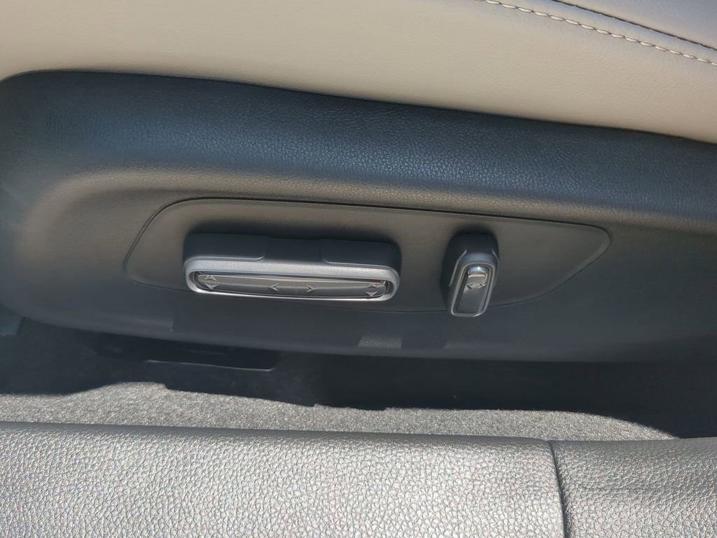 New 2025 Acura Integra Base image 20