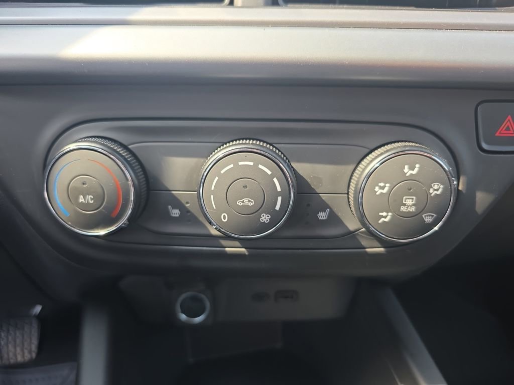 New 2026 Chevrolet Trax LS w/ LS Convenience Package image 20