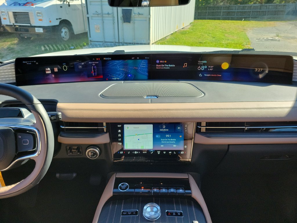 New 2027 Lincoln Navigator L Black Label AWD/4WD image 14