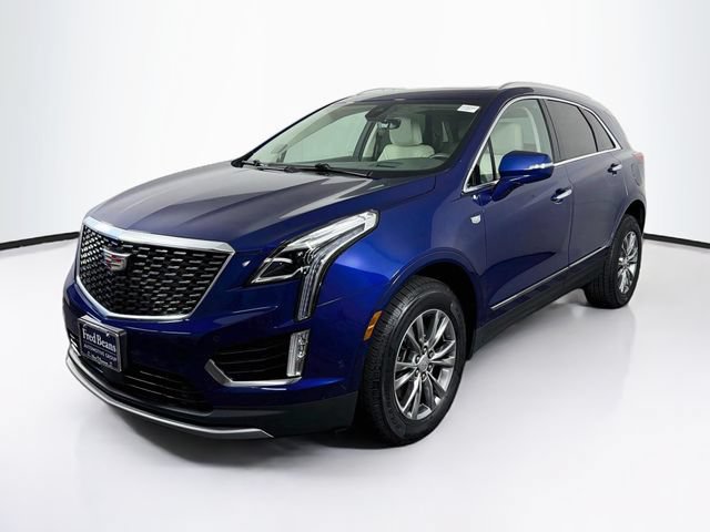 Used 2023 Cadillac XT5 Premium Luxury w/ Technology Package AWD/4WD image 3