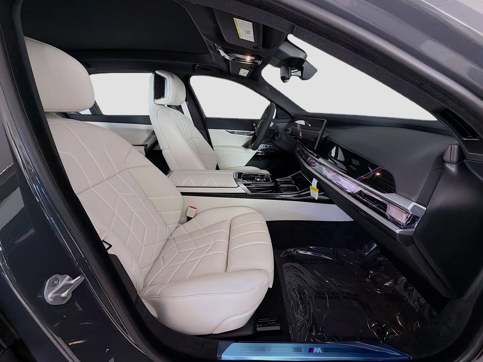 New 2026 BMW i7 xDrive60 AWD/4WD image 29