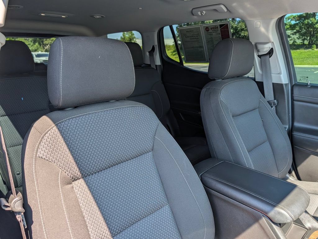 Used 2022 GMC Acadia SLE w/ Driver Convenience Package AWD/4WD image 14