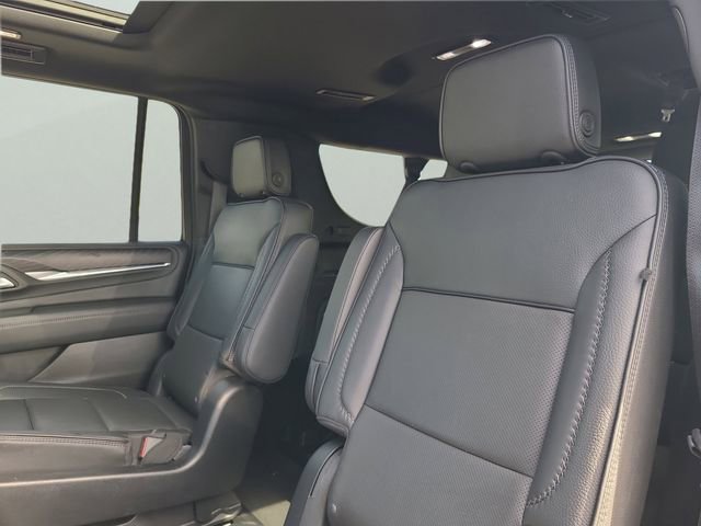 Used 2023 GMC Yukon XL Denali w/ Denali Reserve Package image 10