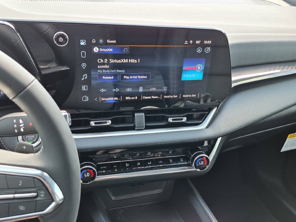 New 2027 Chevrolet Equinox LT w/ Convenience Package II FWD image 23