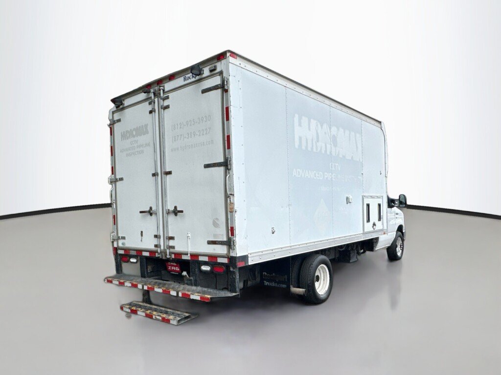 Used 2012 Ford E-450 and Econoline 450 Super Duty w/ PWR Locks & Windows Group RWD image 5