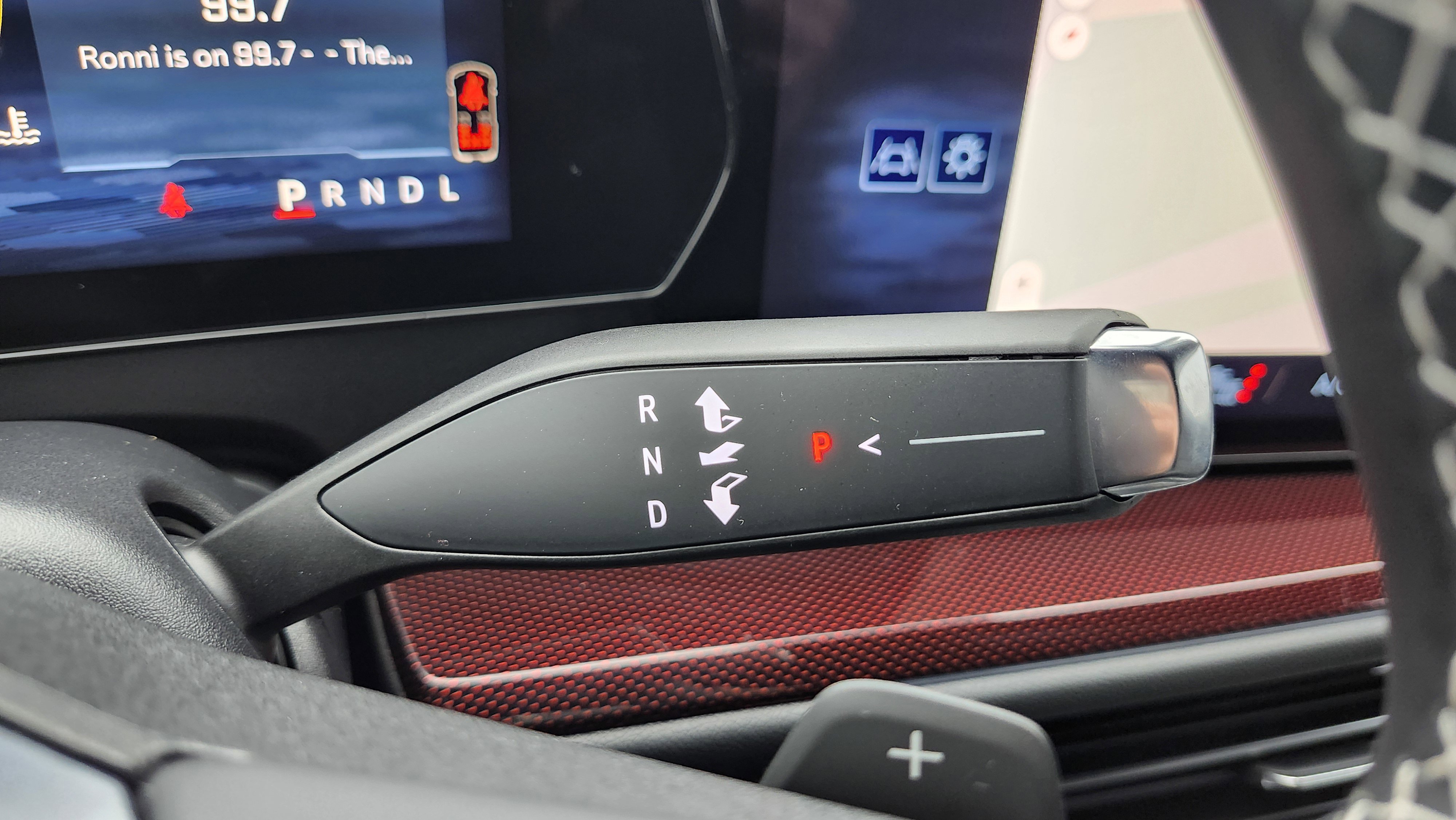 Used 2025 Chevrolet Traverse Z71 w/ LPO, Floor Liner Package image 11