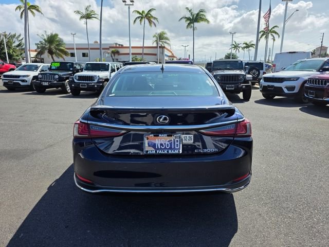 Used 2020 Lexus ES 300h w/ Premium Package image 6