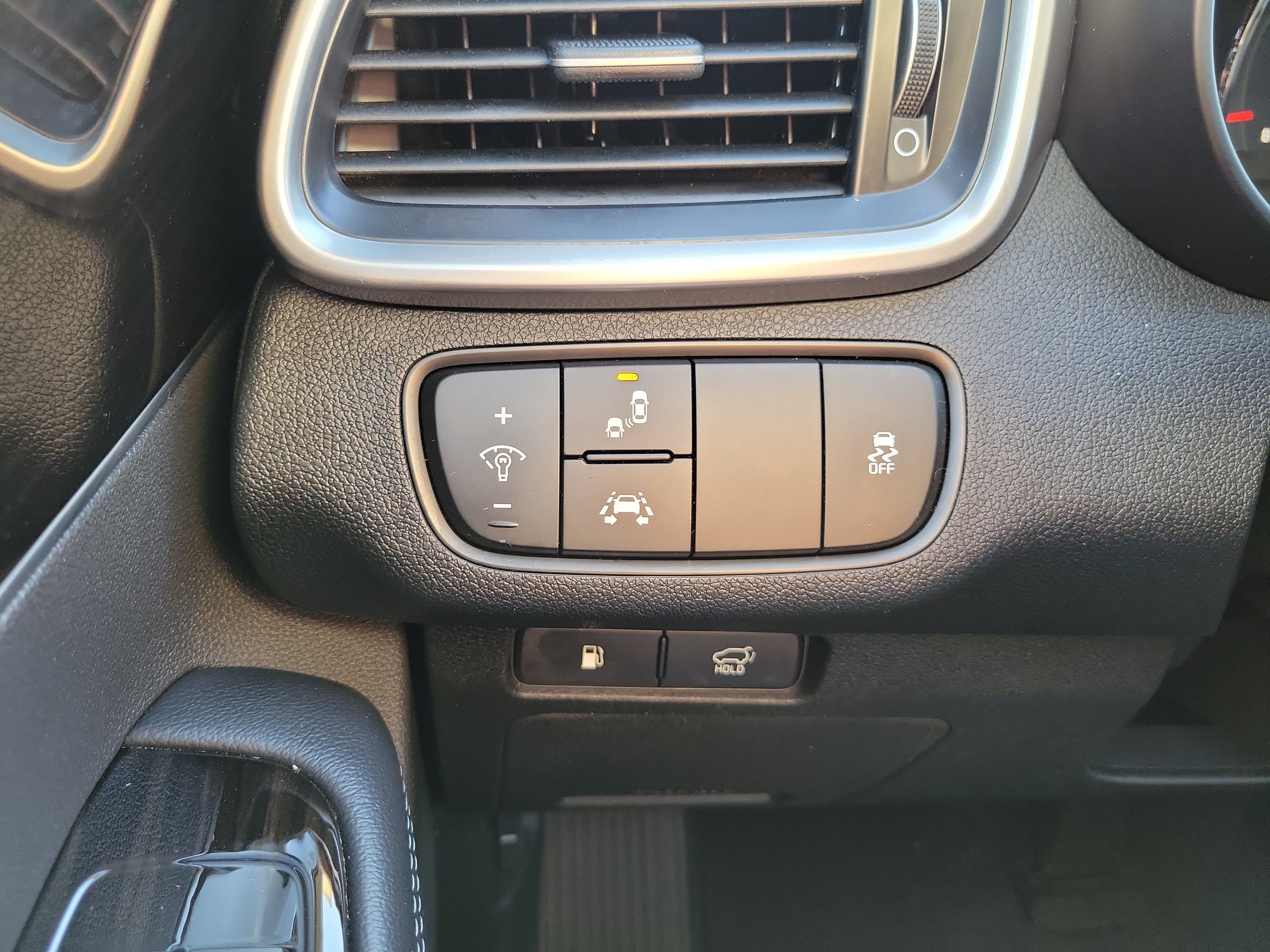 Used 2019 Kia Sorento EX AWD/4WD image 26