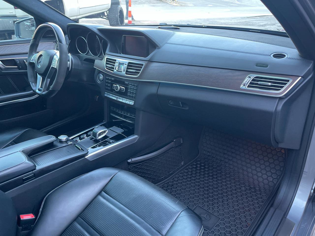 Used 2014 Mercedes-Benz E 63 AMG S-Model image 31