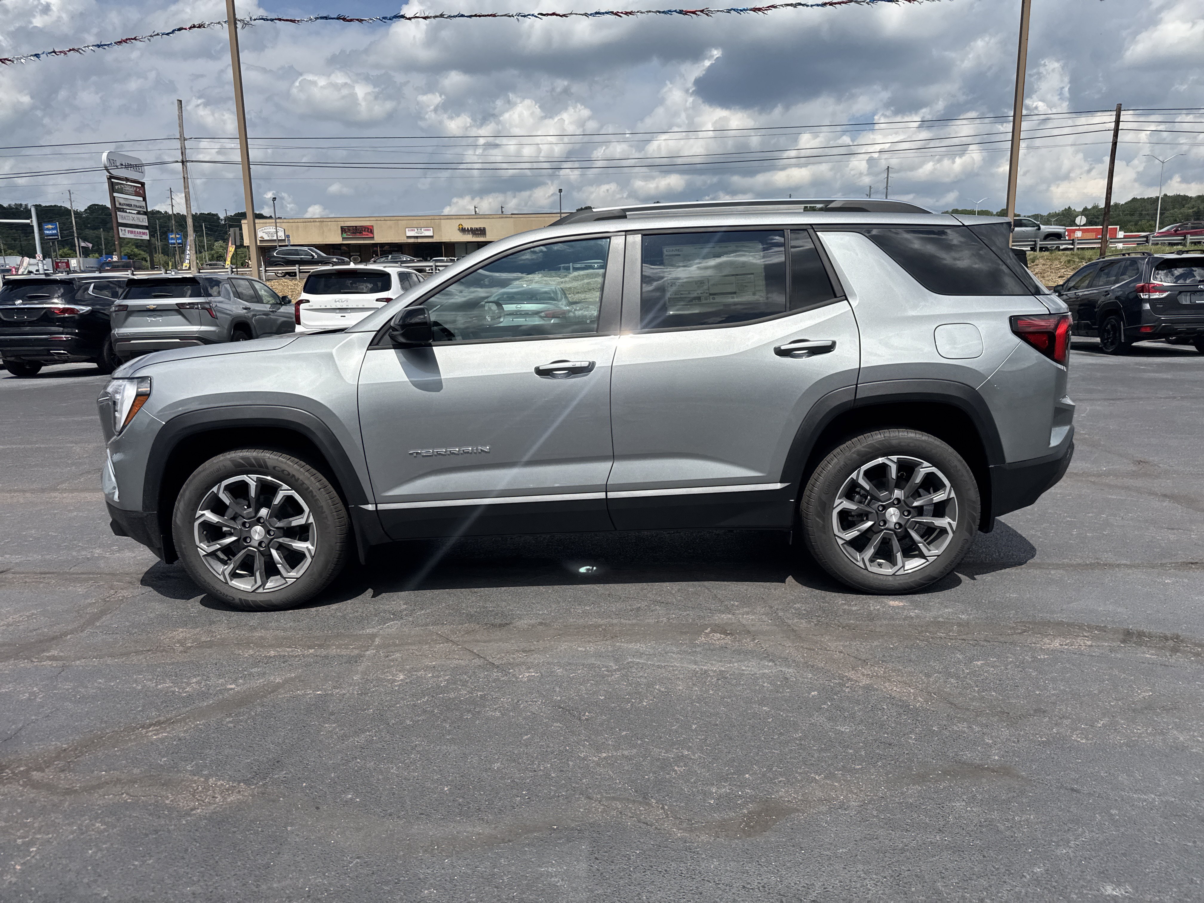 New 2027 GMC Terrain Elevation w/ Elevation Premium Package AWD/4WD image 7