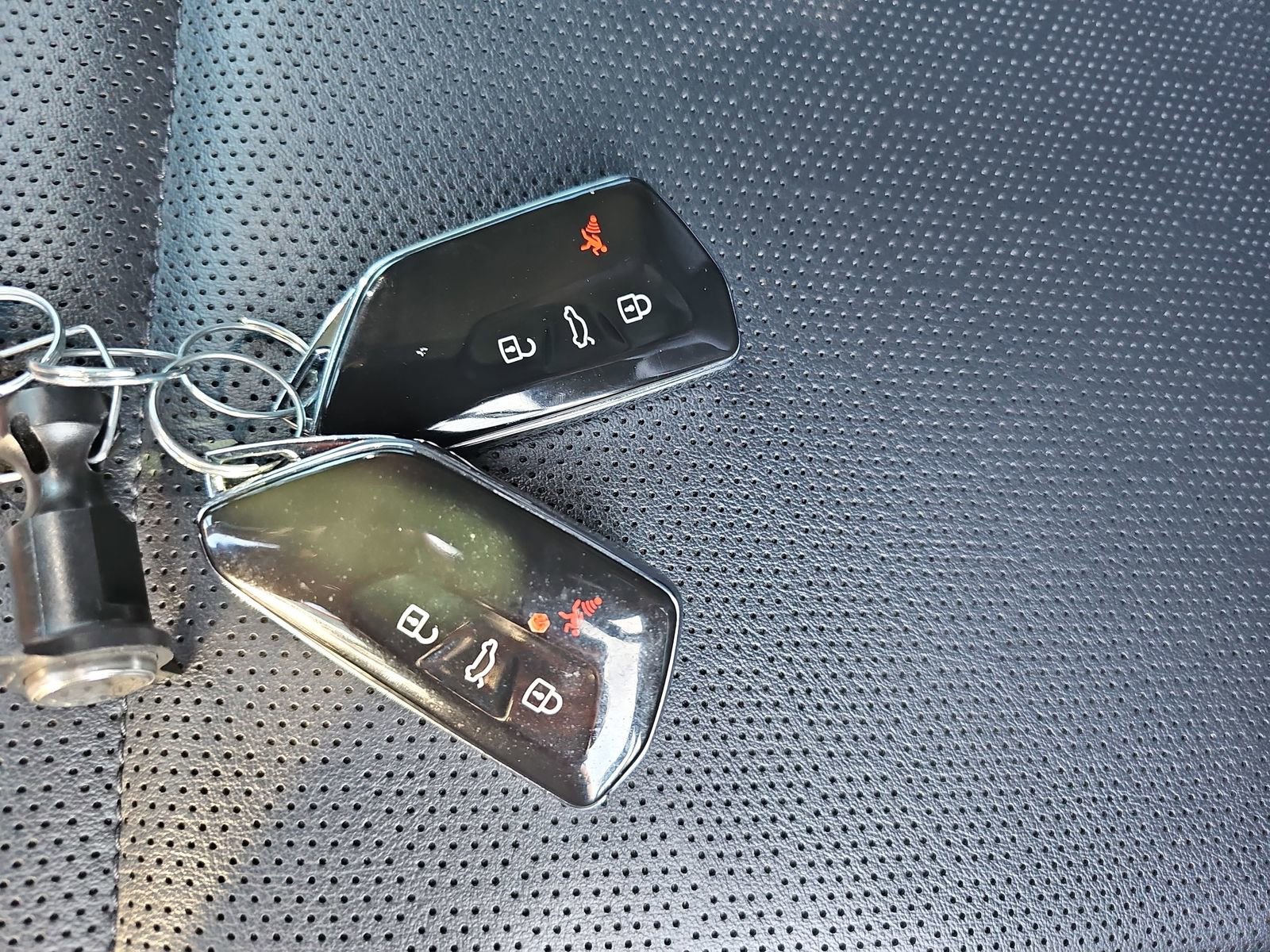 Used 2022 Volkswagen ID.4 Pro S w/ Gradient Package image 34