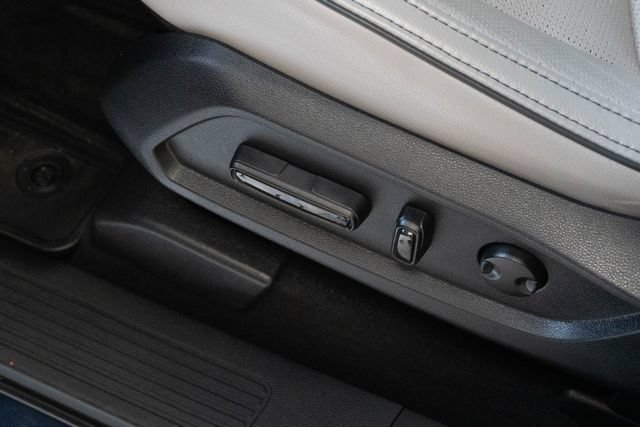 Used 2025 Honda Pilot Elite image 21