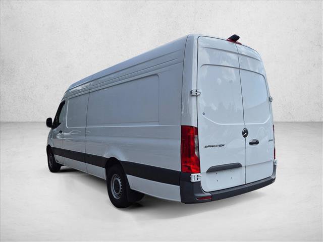 Used 2025 Mercedes-Benz Sprinter 2500 image 7