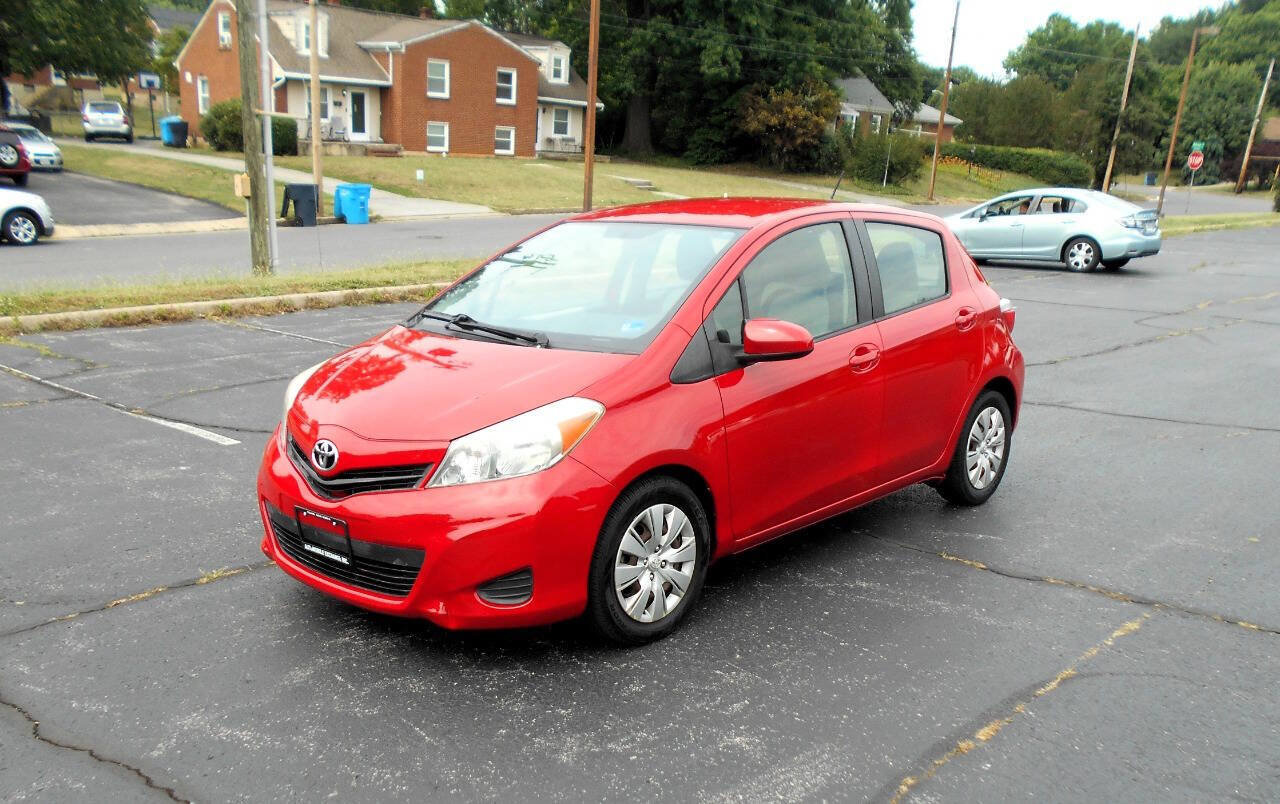Used 2014 Toyota Yaris L FWD image 1