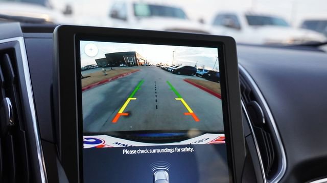 Used 2024 Ford Edge Titanium image 25