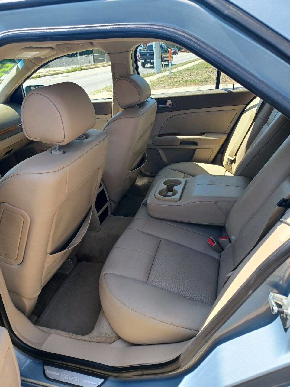 Used 2007 Cadillac STS w/ Preferred Equipment Group RWD image 6