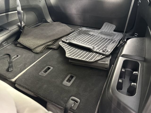 Used 2016 Honda Pilot Touring image 24