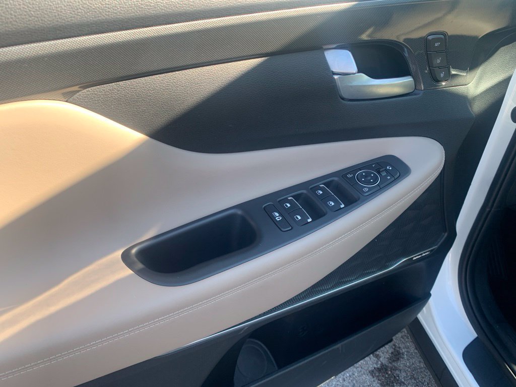 Certified 2023 Hyundai Santa Fe Limited AWD/4WD image 12