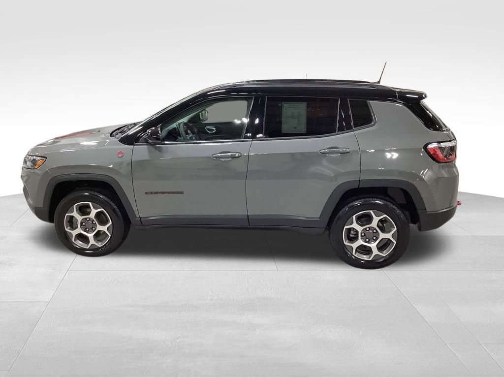 Used 2022 Jeep Compass Trailhawk image 4
