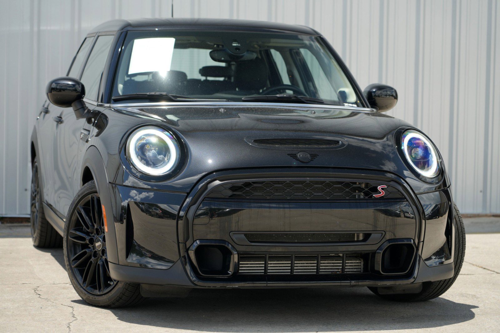 Used 2023 MINI Cooper S w/ Premium Package image 2