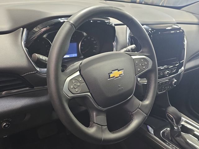 Used 2023 Chevrolet Traverse LT w/ Rear Camera Mirror Package image 21