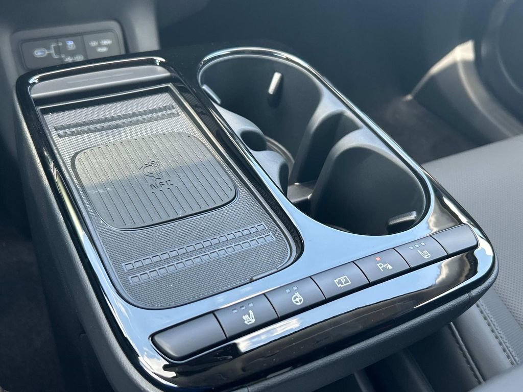 New 2025 Hyundai Ioniq 5 SEL image 28