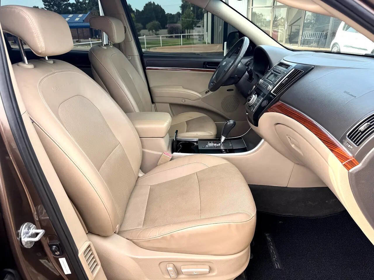 Used 2011 Hyundai Veracruz Limited image 21