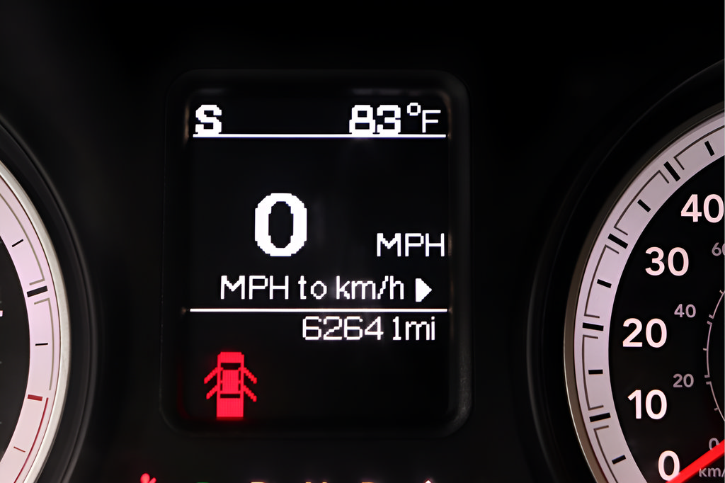 Used 2018 RAM 1500 Classic SLT AWD/4WD image 13