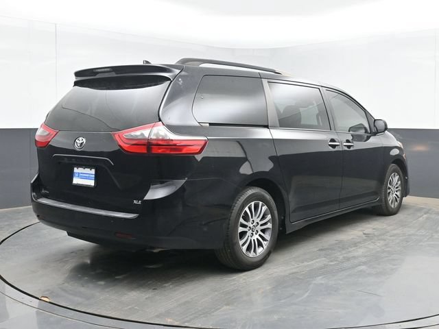 Used 2020 Toyota Sienna XLE FWD image 10