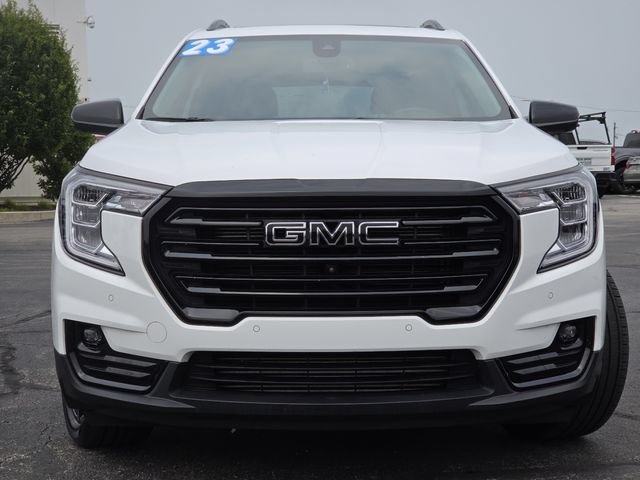Used 2023 GMC Terrain SLT w/ Tech Package AWD/4WD image 13
