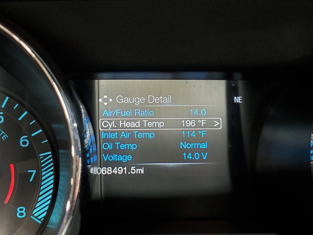 Used 2017 Ford Mustang GT Premium w/ GT Performance Package RWD image 31