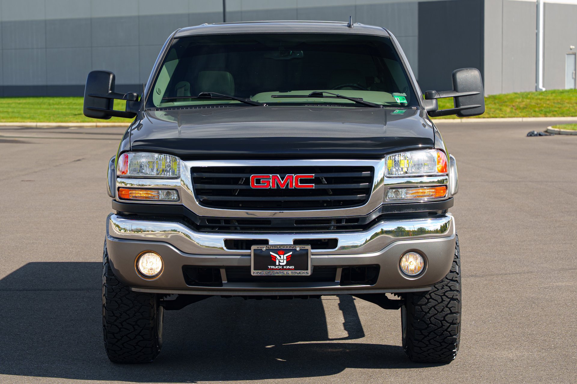 Used 2007 GMC Sierra 2500 SLT w/ Heavy-Duty Power Package AWD/4WD image 2