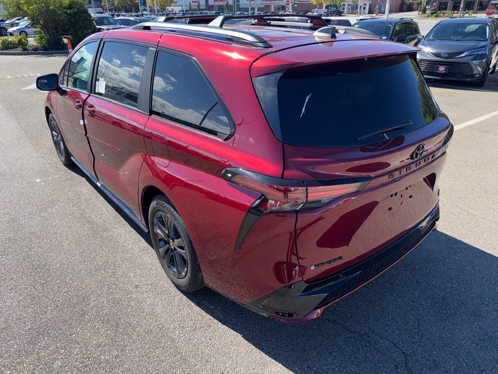 New 2026 Toyota Sienna XSE AWD/4WD image 5