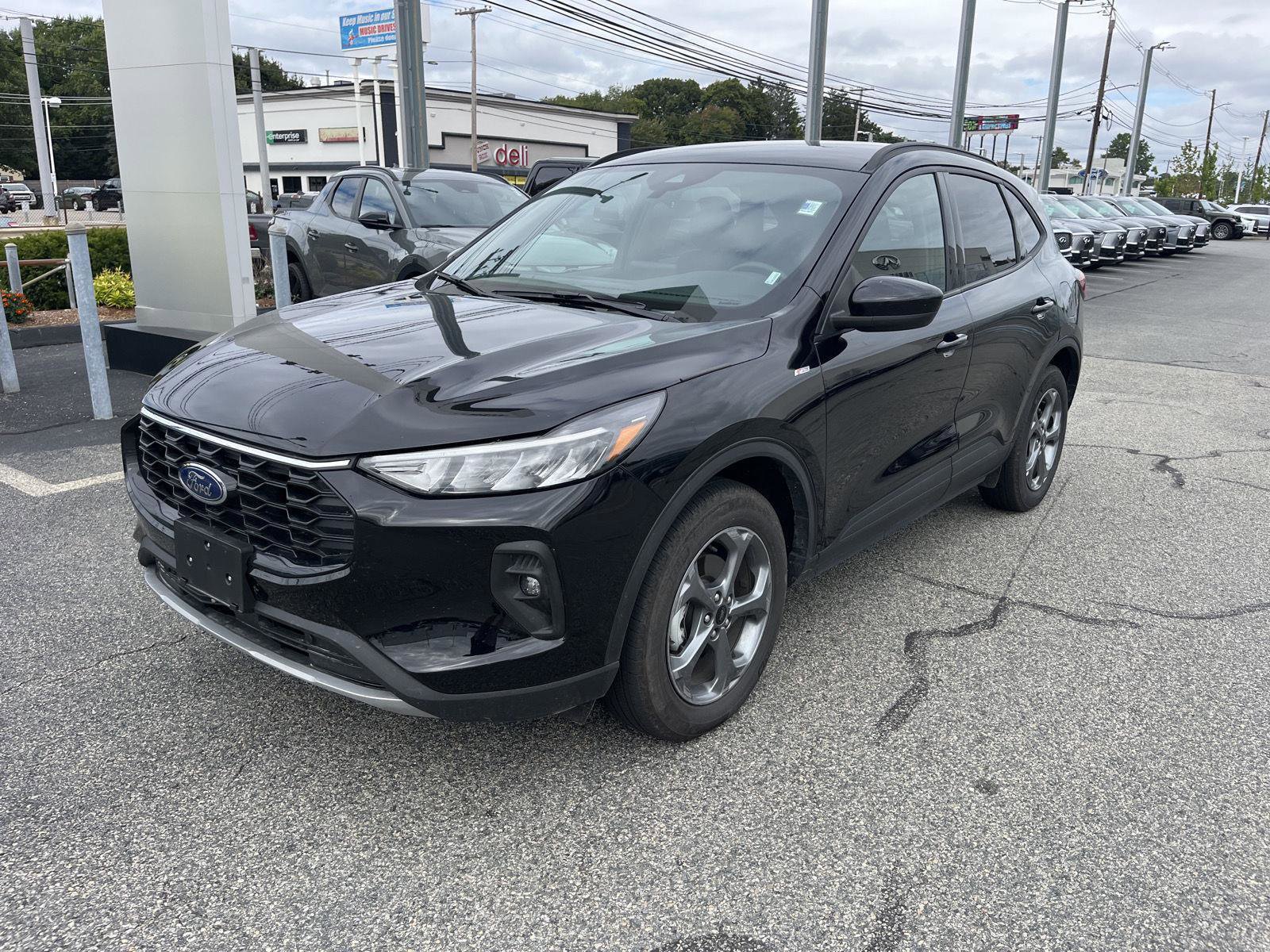 Used 2025 Ford Escape ST-Line Select image 11