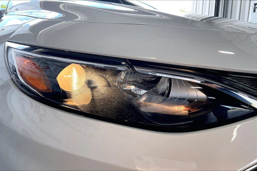 Used 2024 Chevrolet Malibu LT FWD image 25