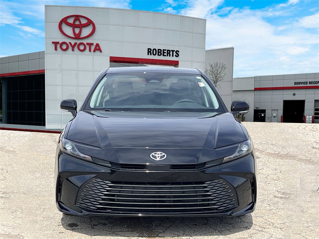 Used 2026 Toyota Camry LE video 2