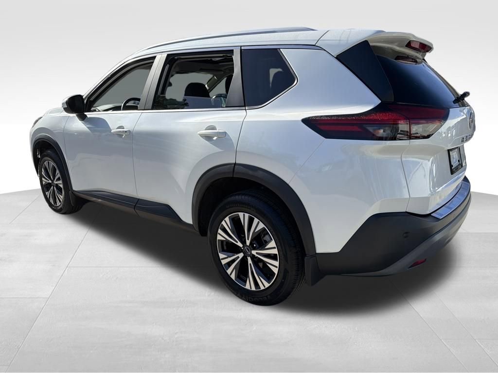 Certified 2023 Nissan Rogue SV w/ SV Premium B Package image 5
