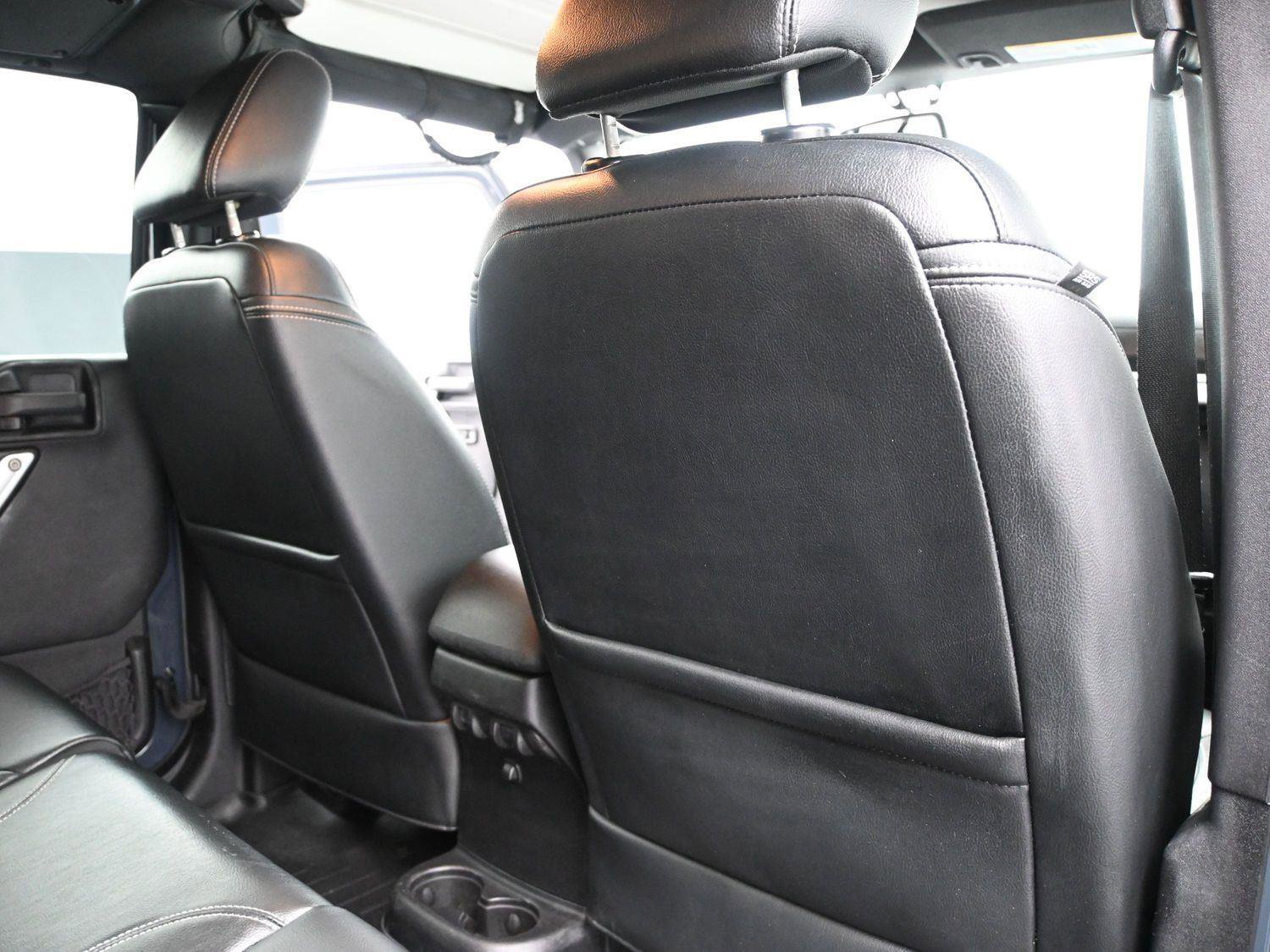 Used 2016 Jeep Wrangler Unlimited Sahara w/ Connectivity Group image 20