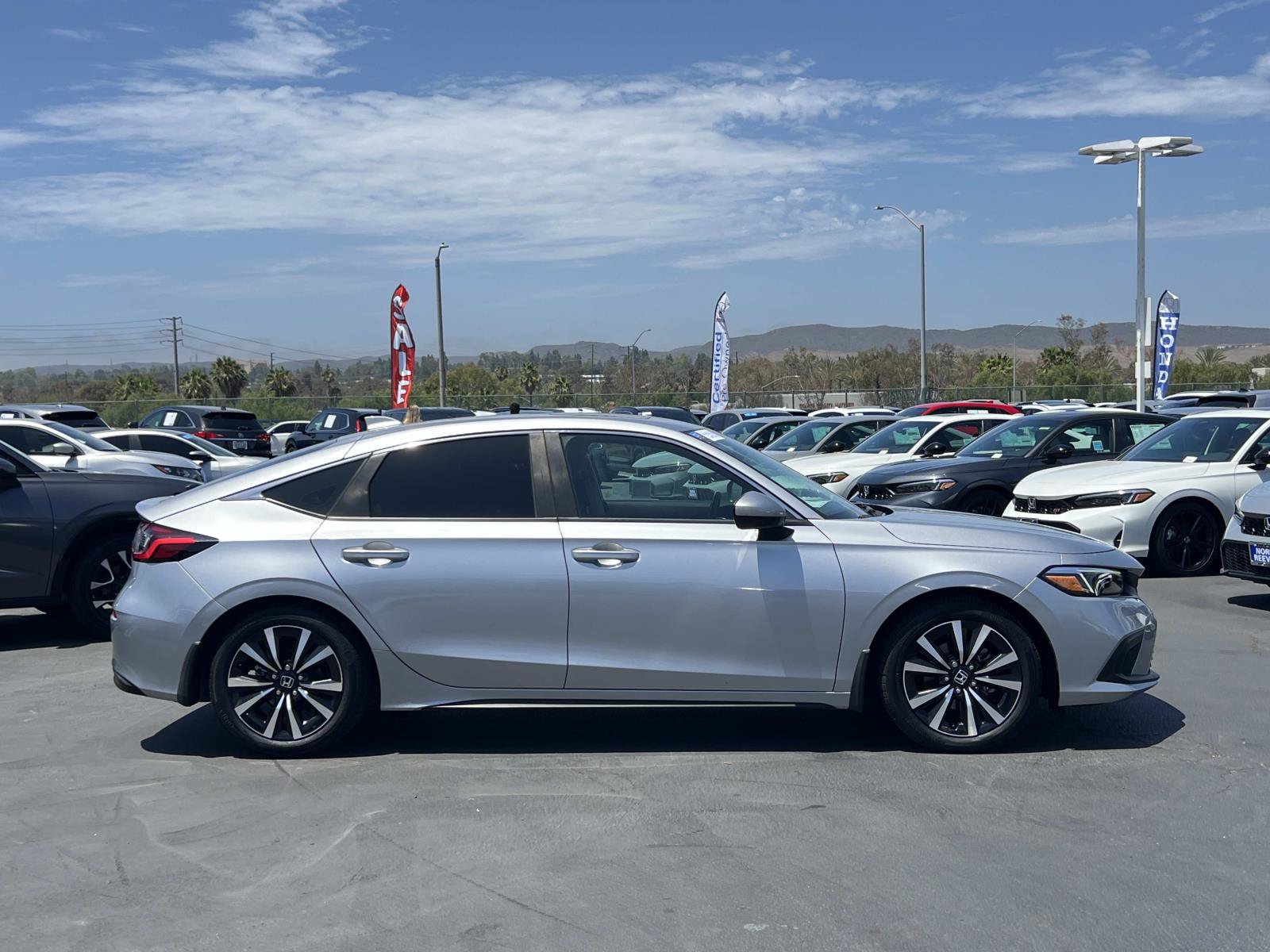 Certified 2024 Honda Civic EX-L image 24