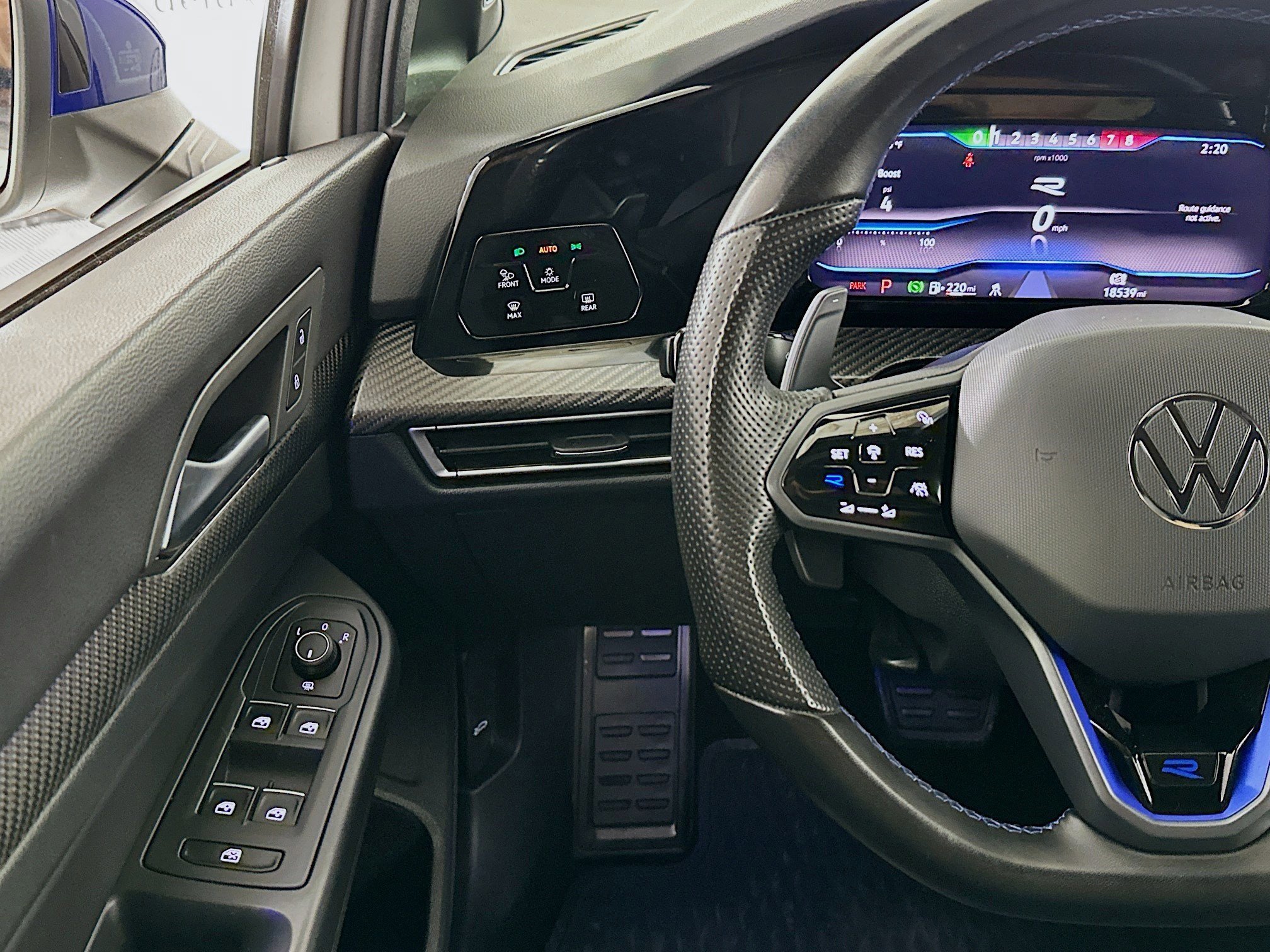 Used 2023 Volkswagen Golf 20th Anniversary Edition image 10