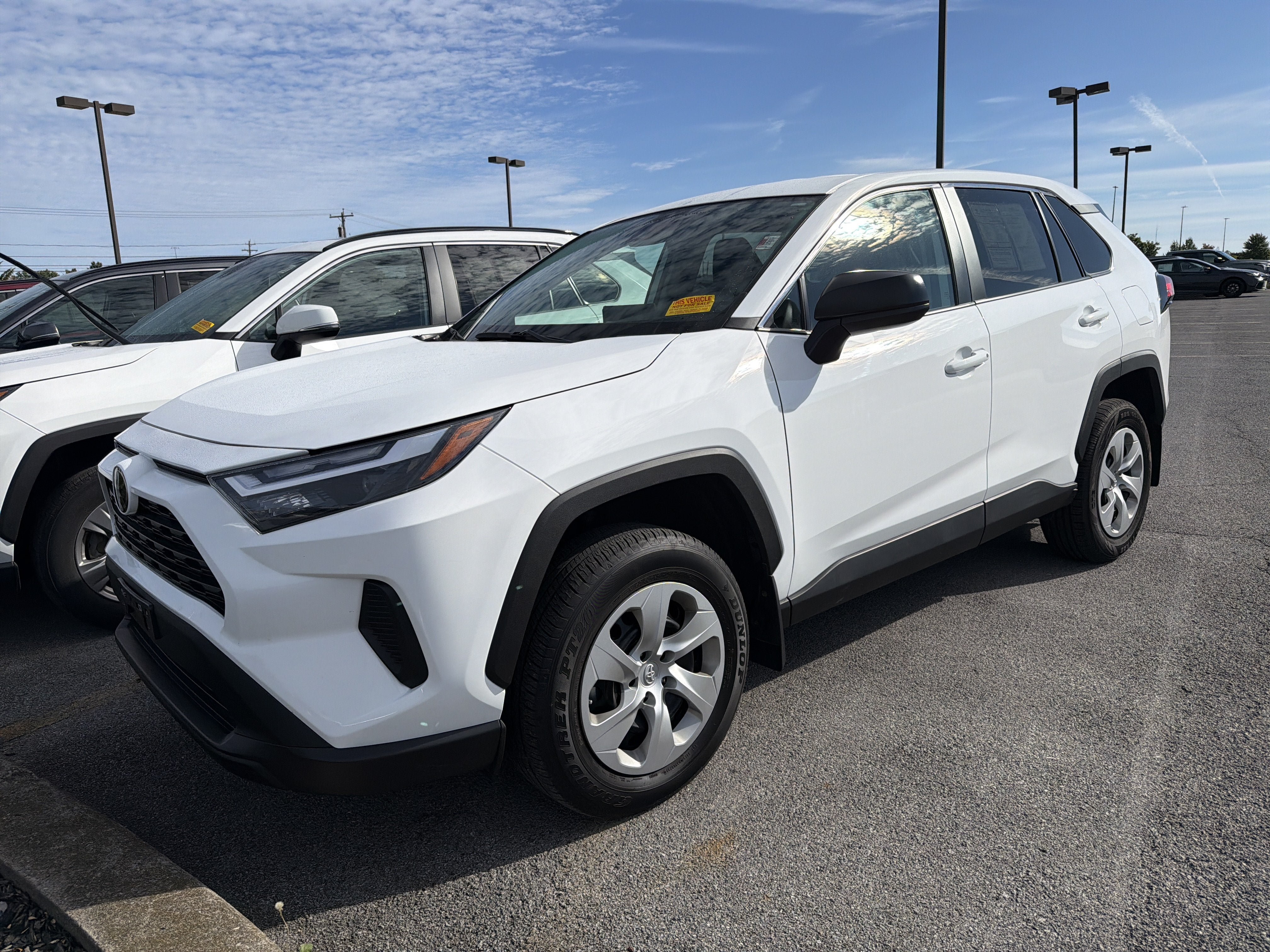Used 2024 Toyota RAV4 LE AWD/4WD image 4