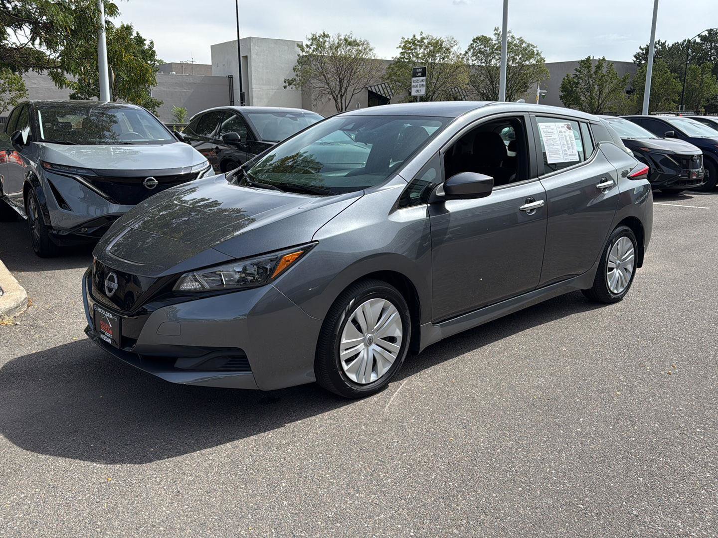Certified 2025 Nissan Leaf S FWD image 3