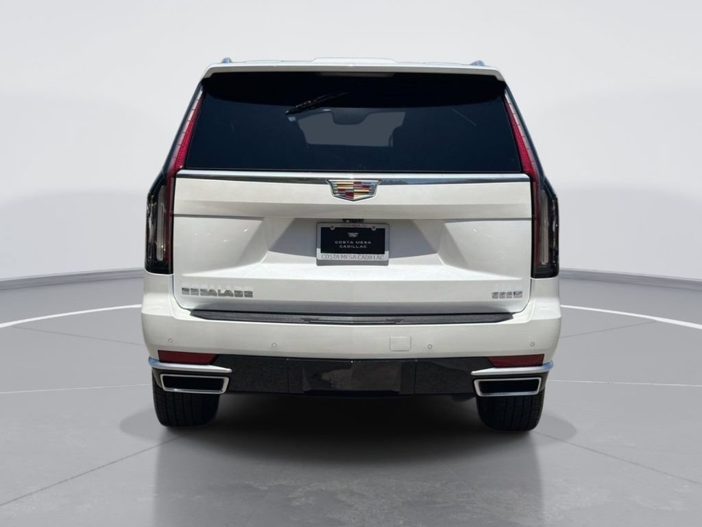 Certified 2023 Cadillac Escalade ESV Premium Luxury AWD/4WD image 4