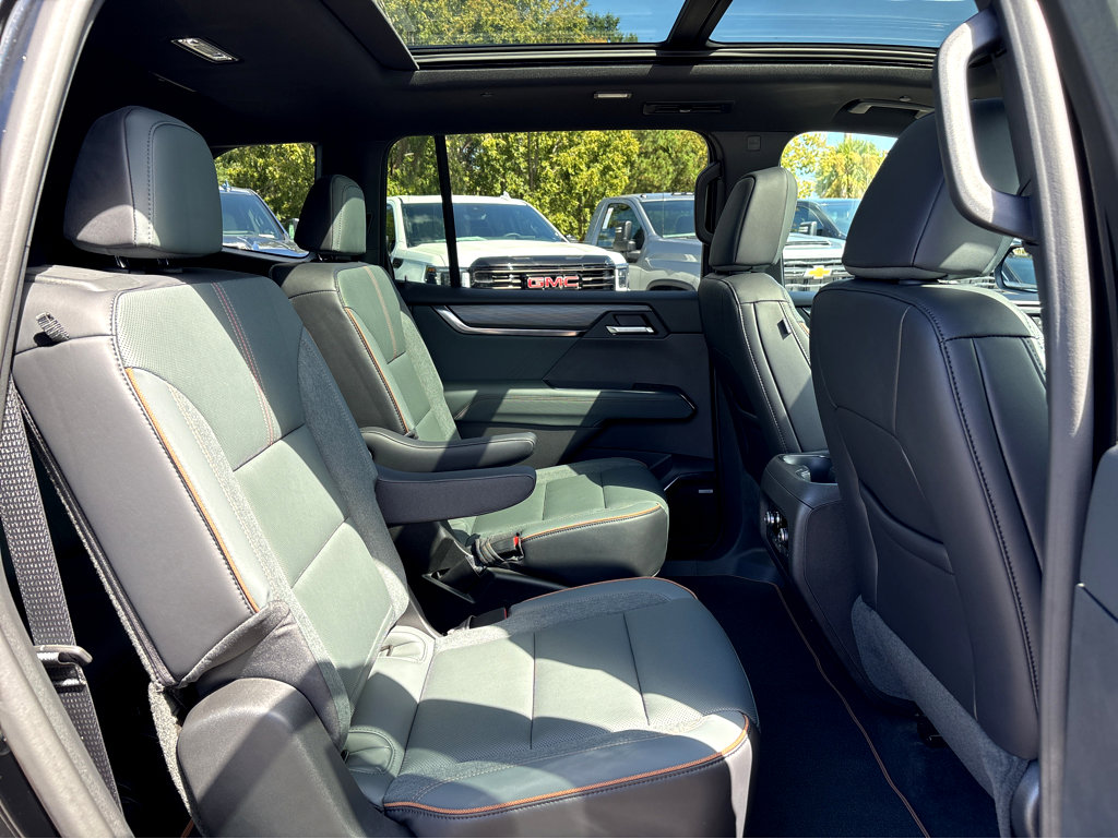 New 2026 GMC Acadia AT4 w/ Super Cruise Package image 12