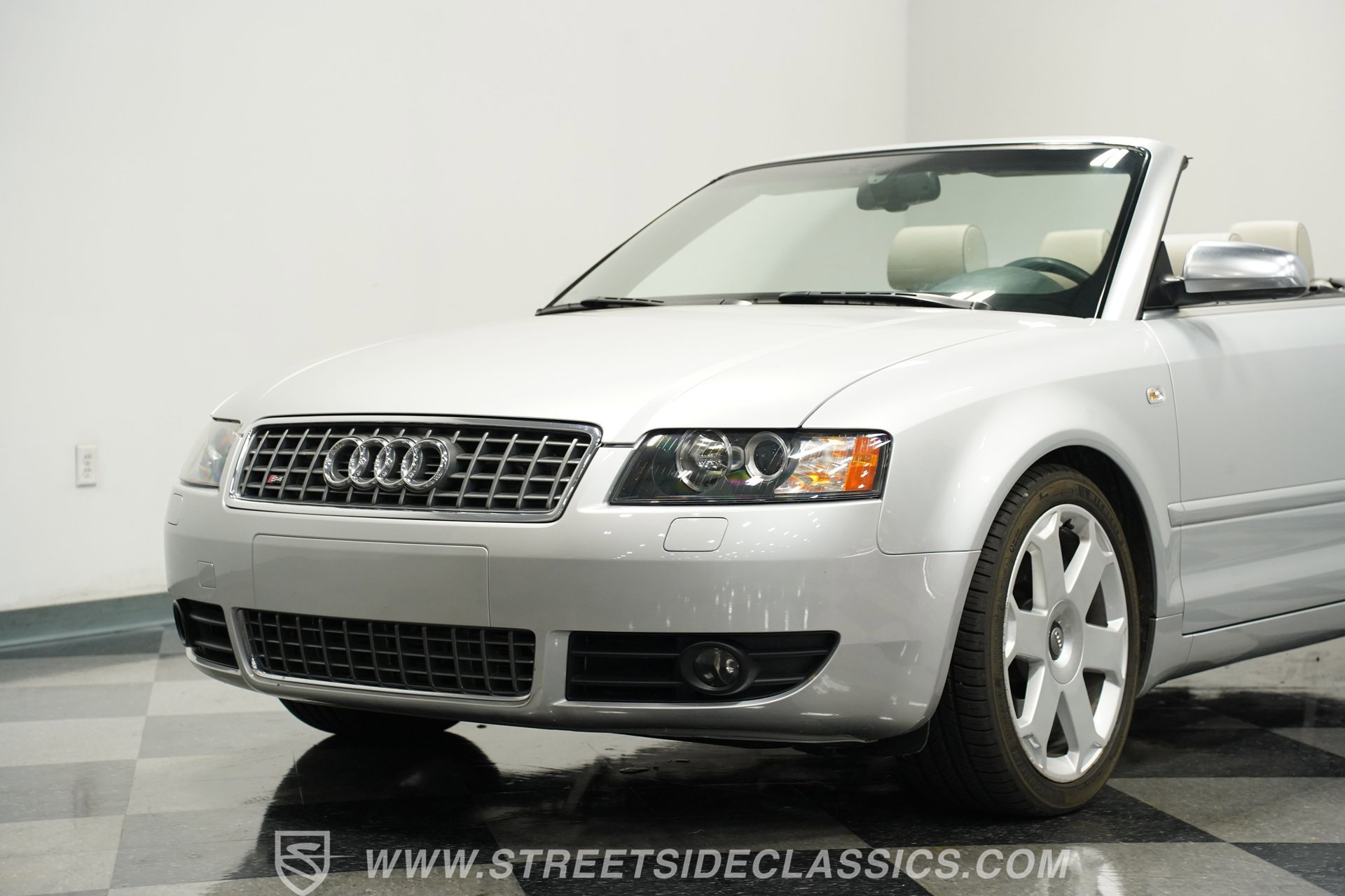 Used 2004 Audi S4 Cabriolet image 18