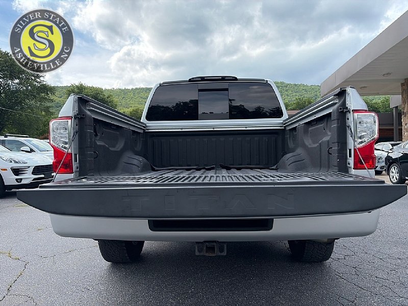 Used 2019 Nissan Titan SV w/ SV Convenience Package AWD/4WD image 26