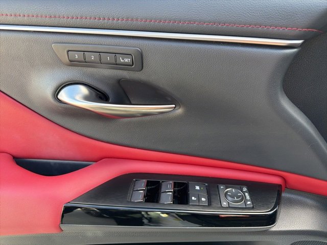 Used 2024 Lexus ES 350 F Sport image 11