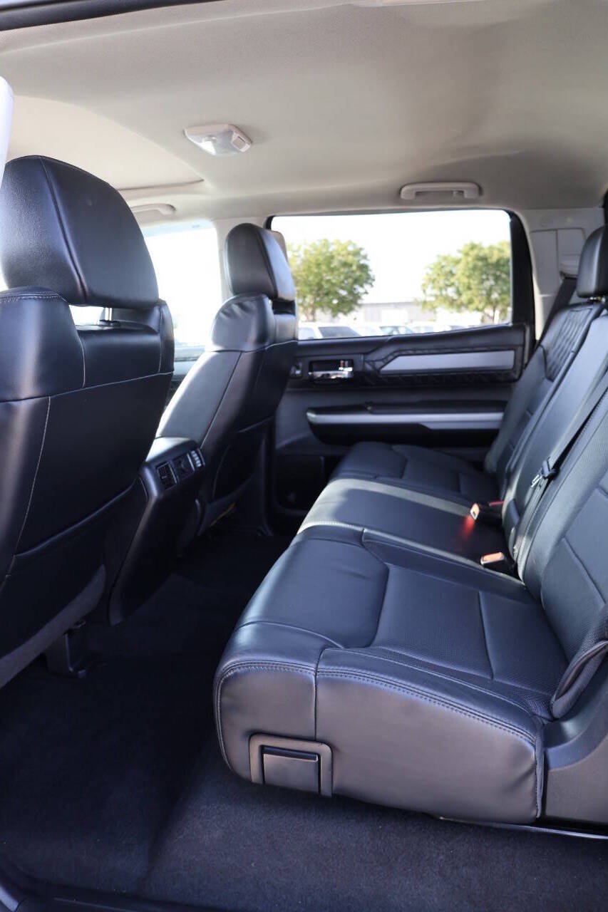 Used 2018 Toyota Tundra Platinum AWD/4WD image 17